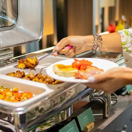 מלון Sophia By Tartuhotels 3*